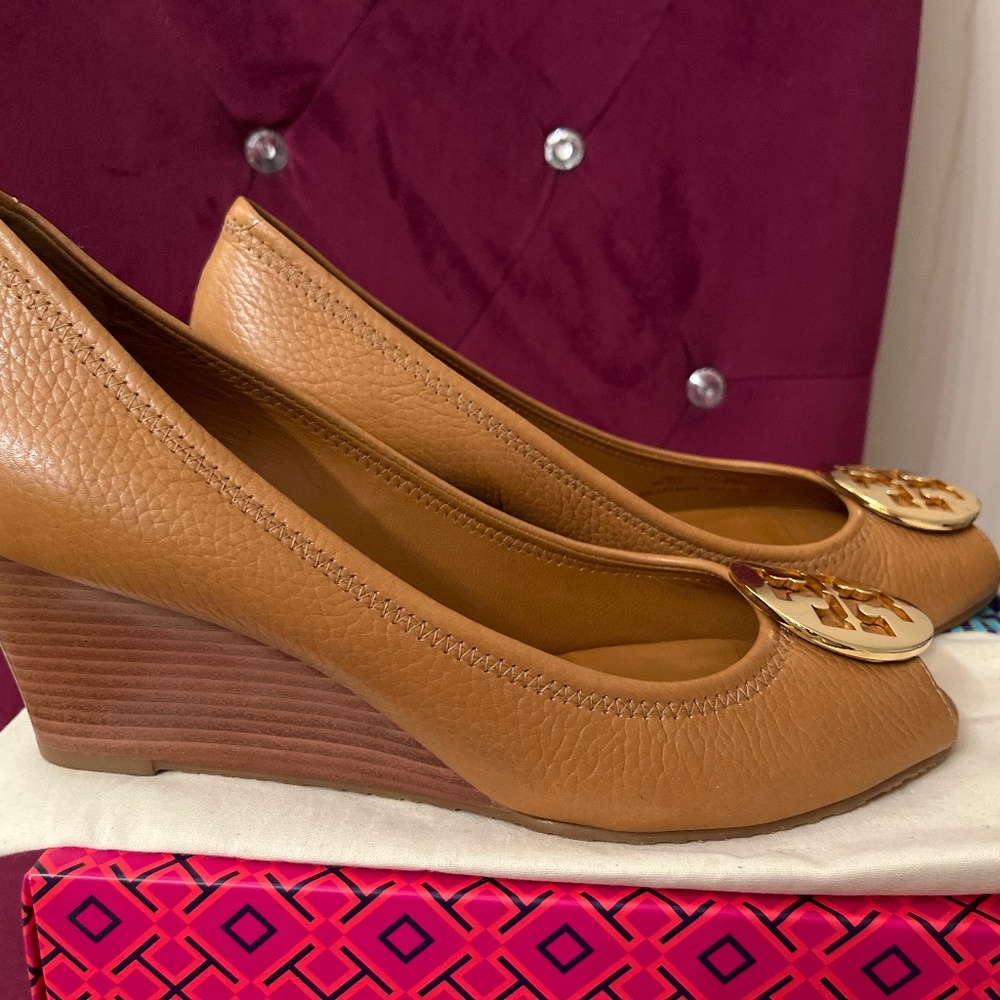 Beautiful wedge open toe shoe